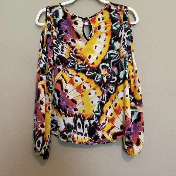 New York & Co, XS, Butterfly Outfit, Cropped Wide leg pants & Cold Shoulder top - Picture 10 of 13